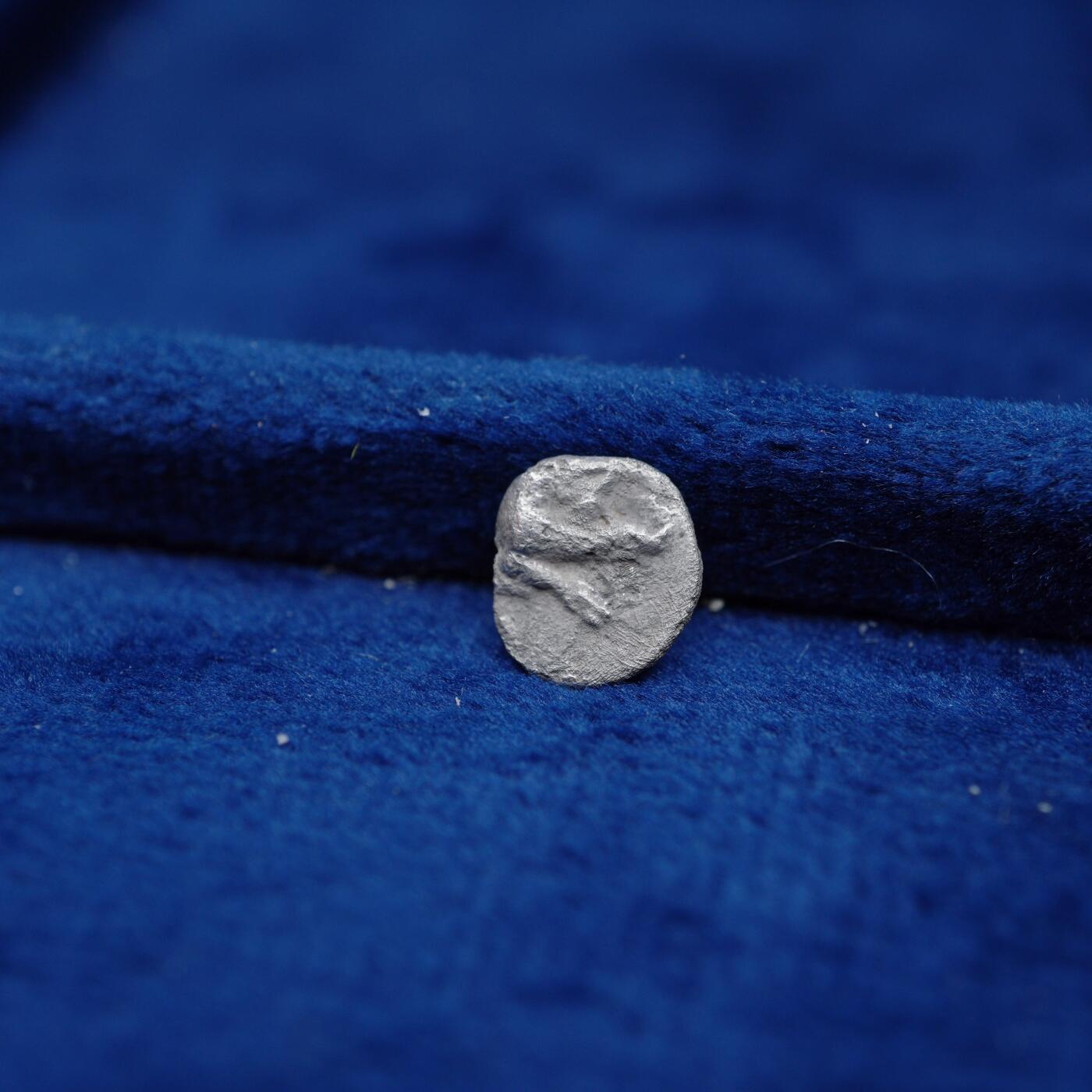 琋语集藏2026年04月欧洲古典打制币拍卖 古希腊西西里岛-酒神？与野猪1/2奥波银币