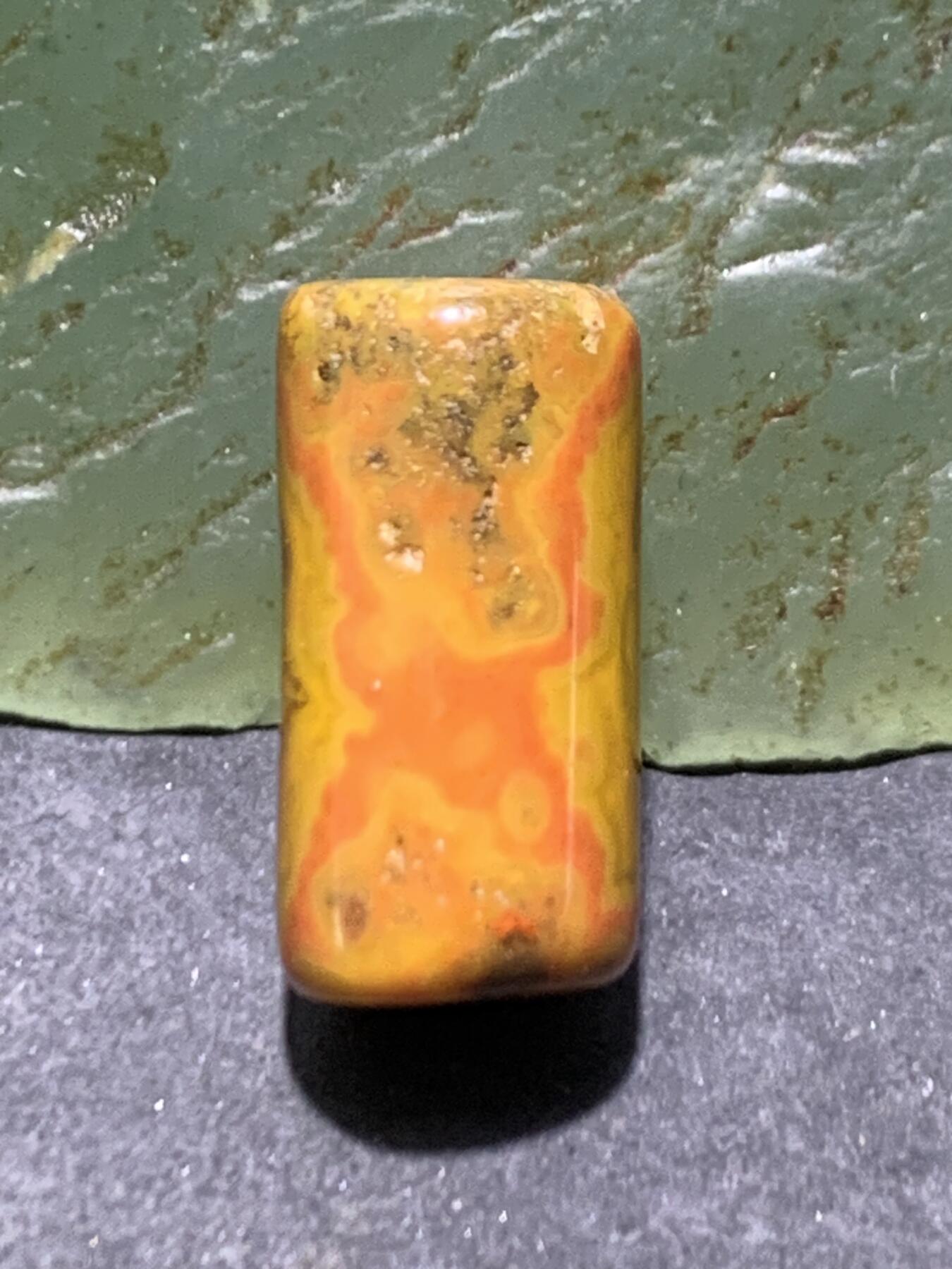 冰飘草花纹战国红玛瑙通货直桶桶珠一颗！