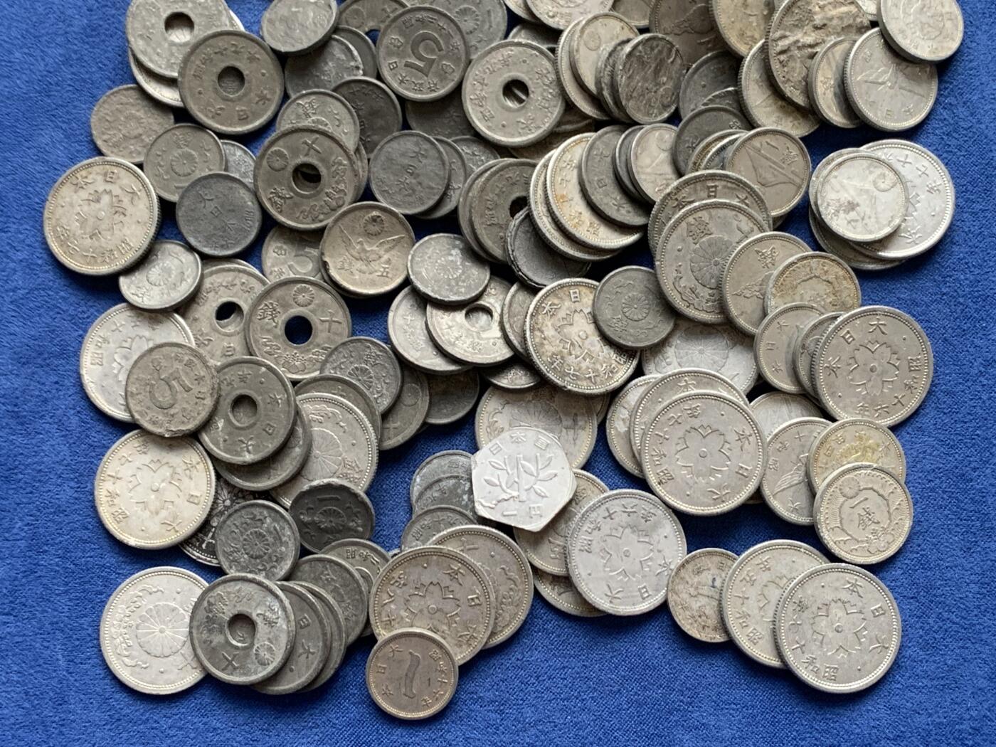 《竞宝斋》第475场 周日，周一 2场连拍 （全场包邮）欢迎送拍 日本 二战期间各类铝币锡币 重275克