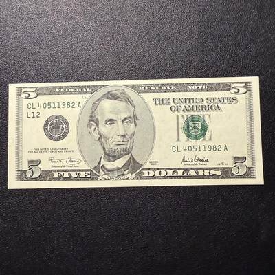 第16期 - 美国2001年 5元 全新unc