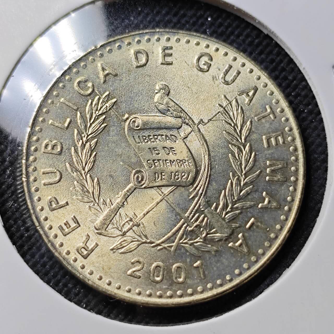 KK钱币收藏小铺  第410期 2月预留时间 周末发货  2001危地马拉1格查尔 好品