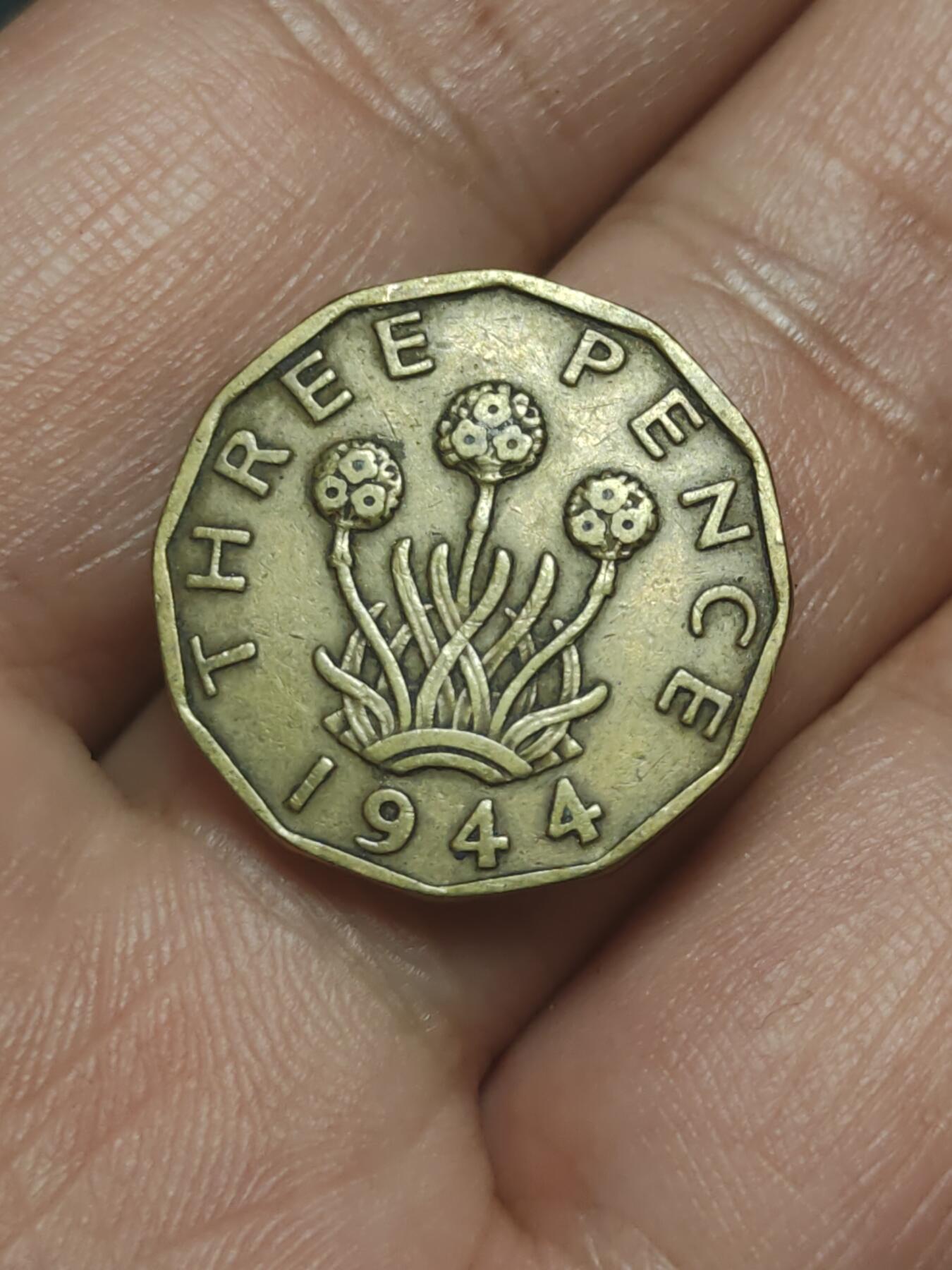 2026年第三十八场(总第二百零七场）外国好品散币场(免佣金) 英国🇬🇧1944年3便士(乔治六世第一版)