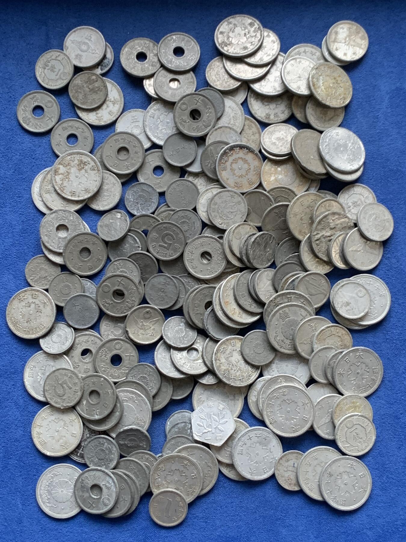 《竞宝斋》第475场 周日，周一 2场连拍 （全场包邮）欢迎送拍 日本 二战期间各类铝币锡币 重275克