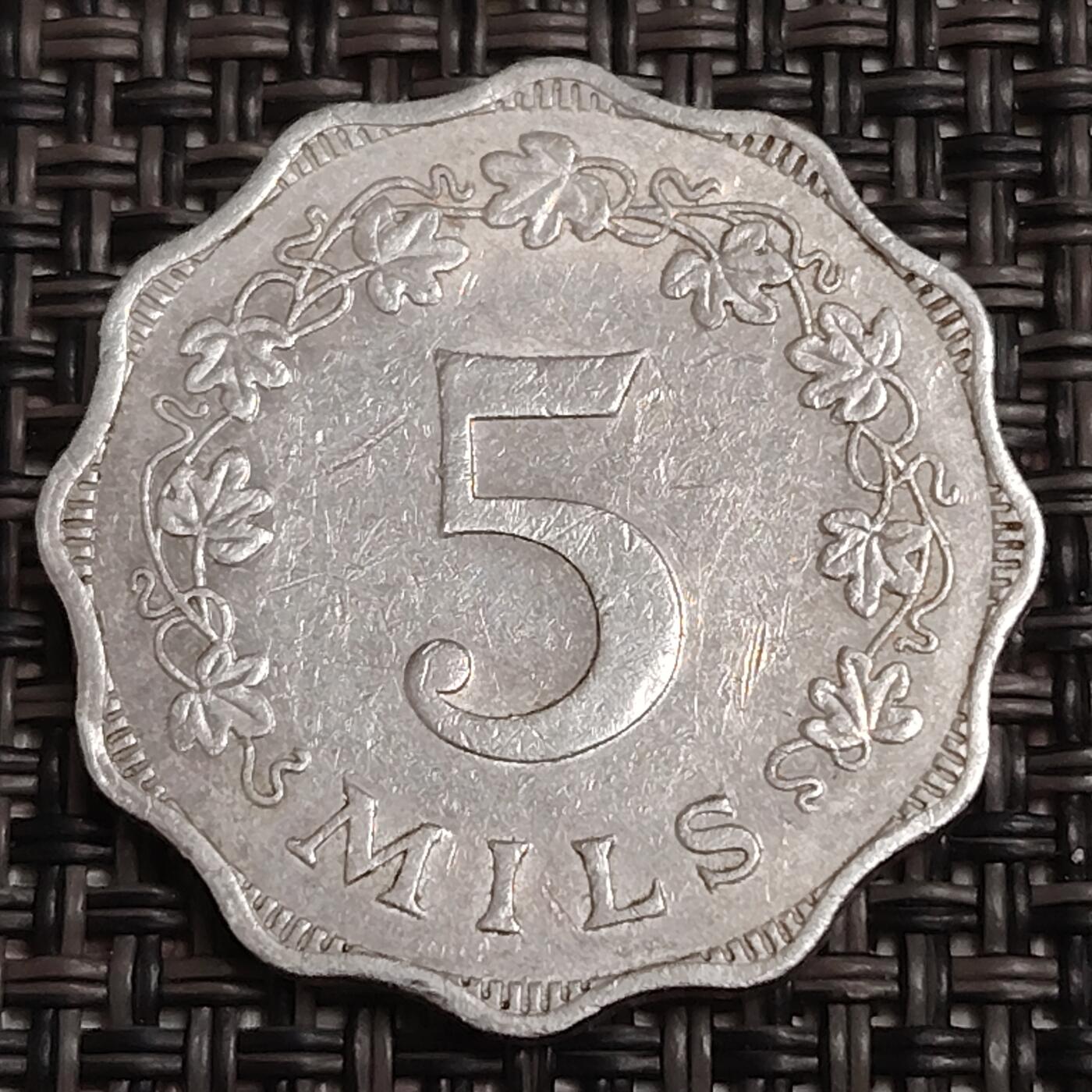 布加迪🐬～世界钱币(上海)🌾第 286 期 /  各国套币和散币 马耳他🇲🇹 1972年 5米尔