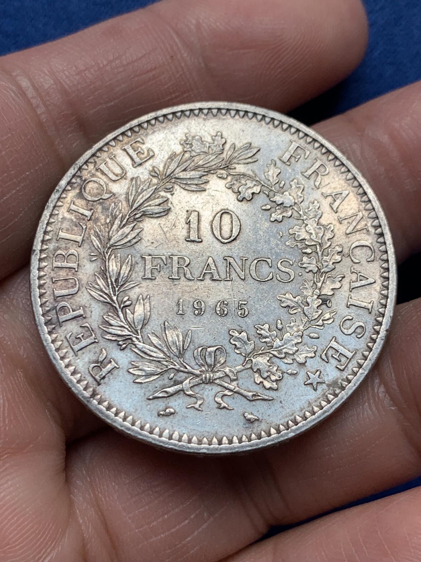 《竞宝斋》第476场 周日，周一 2场连拍 （全场包邮）欢迎送拍 法国1965年大力神10法郎银币