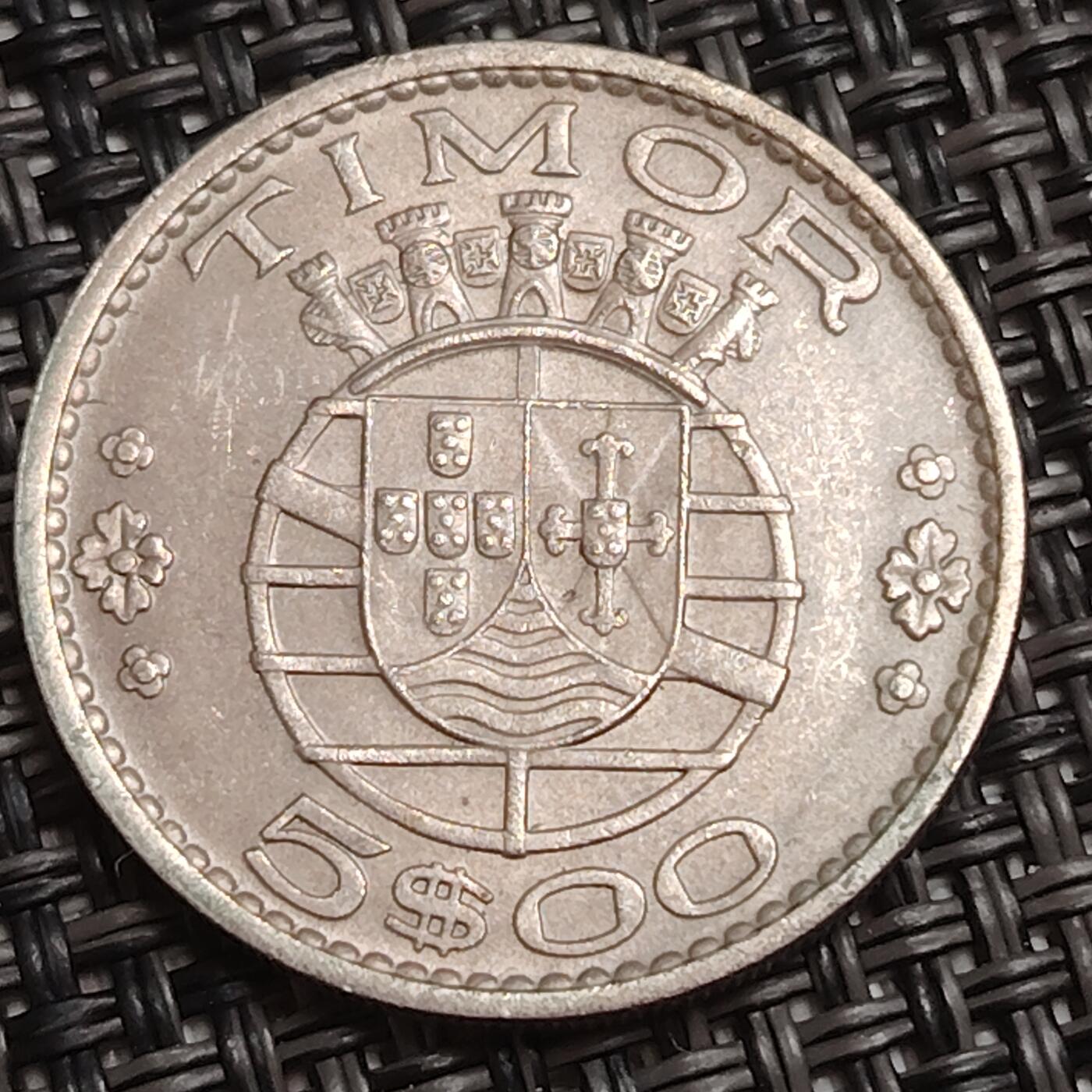 布加迪🐬～世界钱币(上海)🌾第 284 期 /  各国套币和散币 葡属帝汶 1970年 5埃斯库多