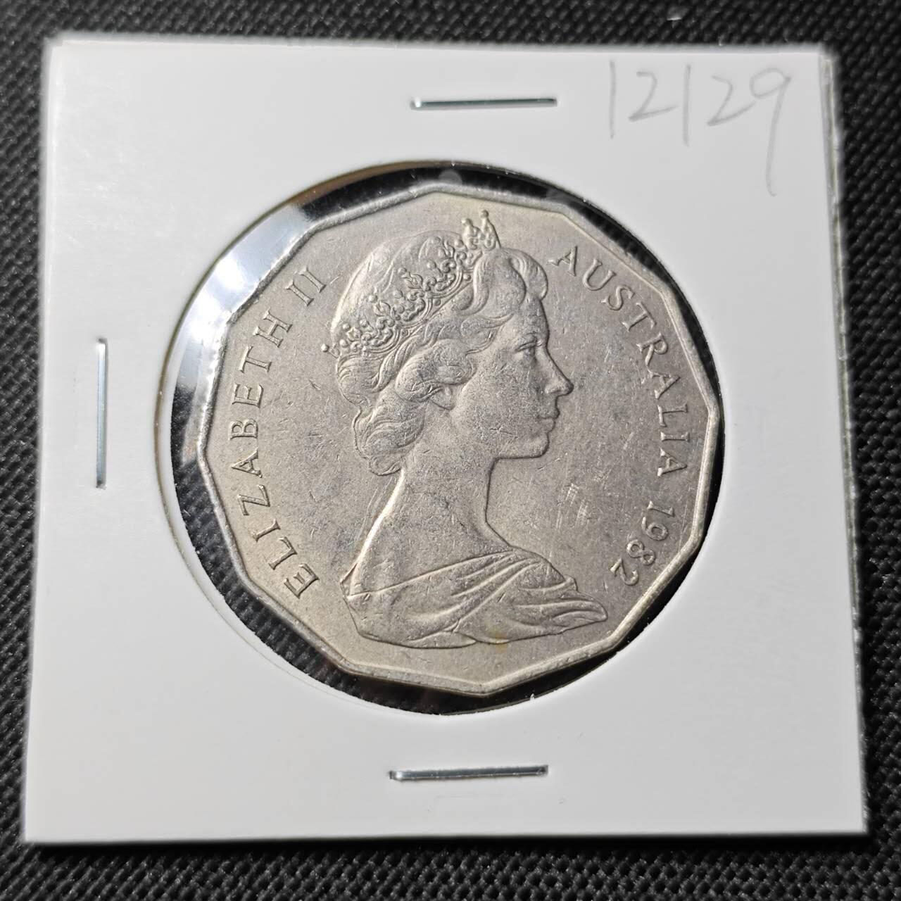 KK钱币收藏小铺  第412期 2月预留时间 周末发货 1982澳大利亚50分 纪念币