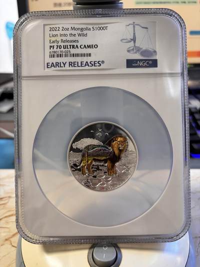 第196期拍卖 - 蒙古2022年走进荒野乞力马扎罗山的狮子彩银币NGC-PF70首，999银，发行999枚