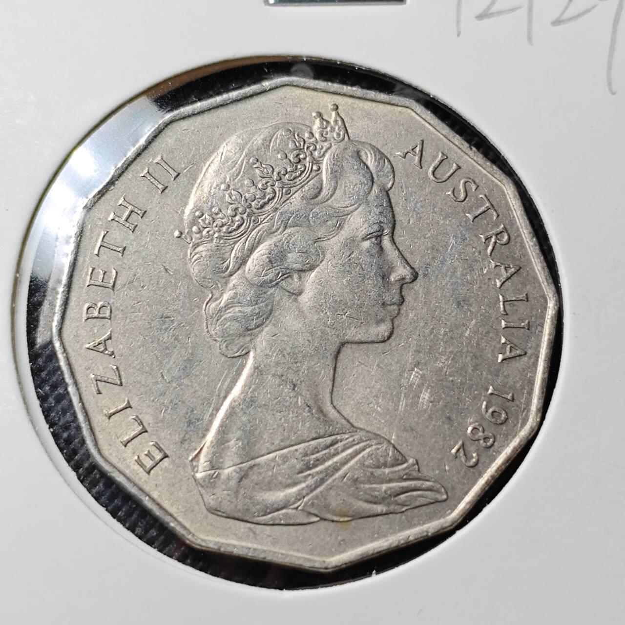 KK钱币收藏小铺  第412期 2月预留时间 周末发货 1982澳大利亚50分 纪念币