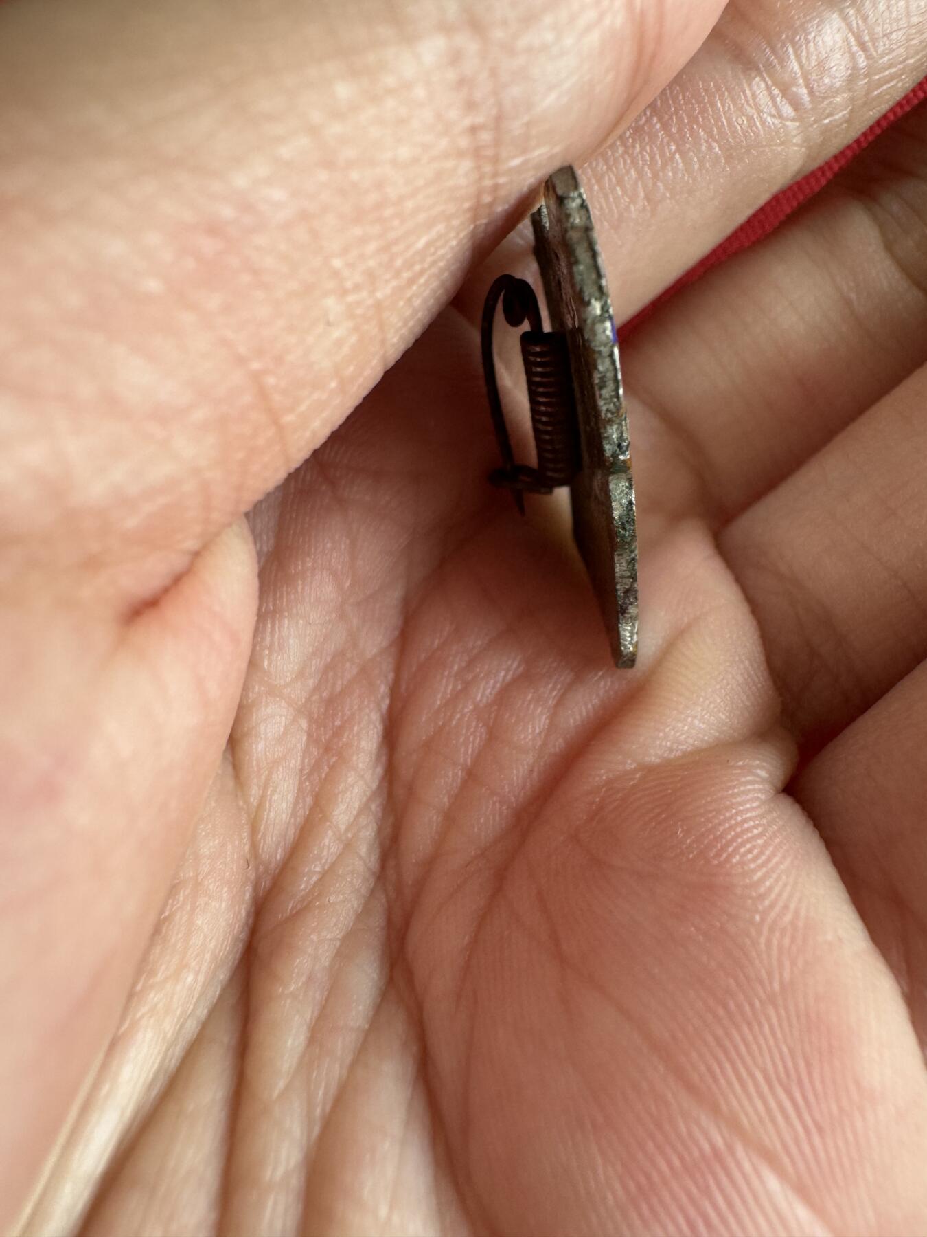 五哥徽章群   31号周二晚上八点4群联拍