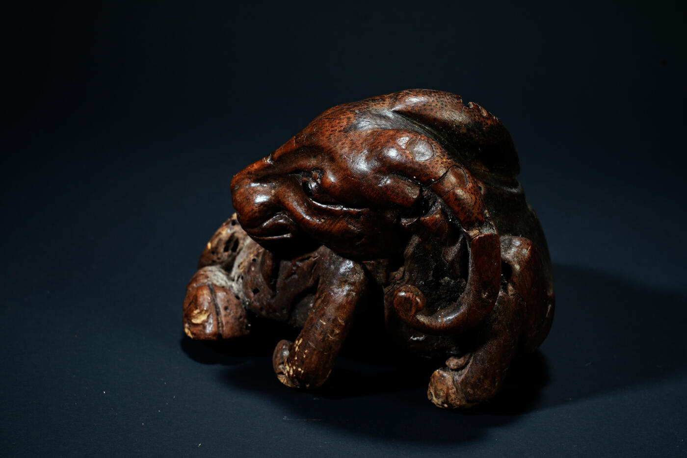 上海都达杂项专场六十七【全场包邮】 清代老竹雕《卧羊》摆件95-9