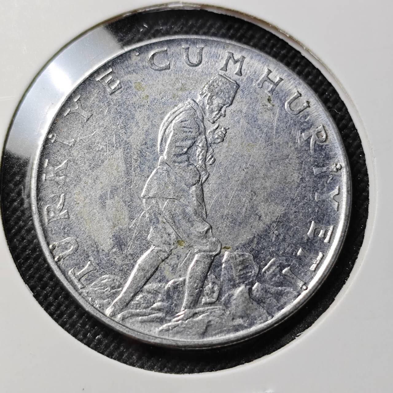 KK钱币收藏小铺  第412期 2月预留时间 周末发货 1972土耳其2.5里拉 