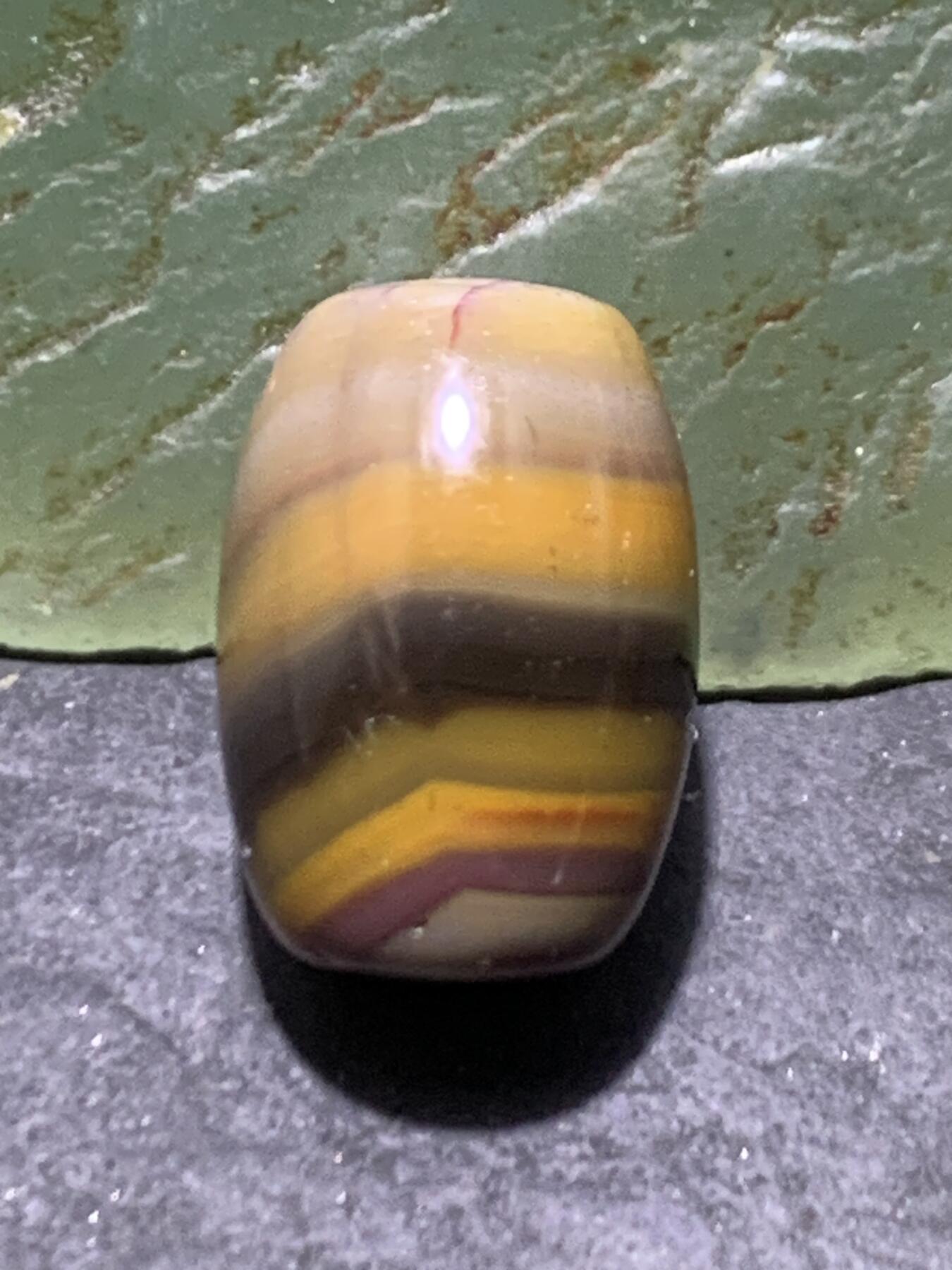 精美拉丝料战国红玛瑙桶珠一颗