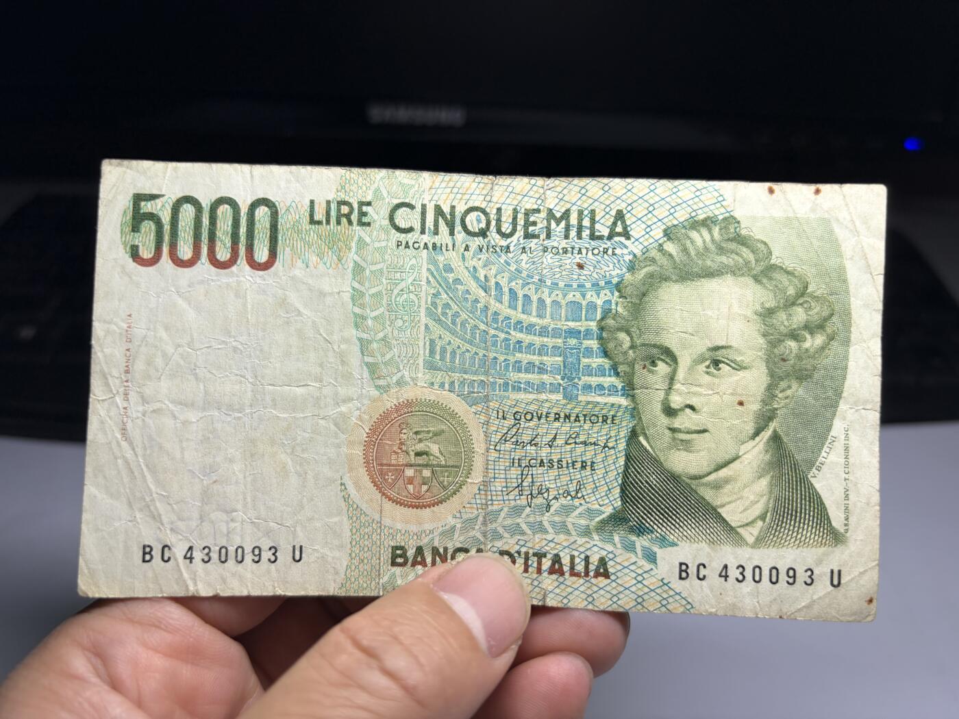 2026年集古藏今外币拍卖第三期-第10场—（总第320拍-纸币专场），本期拍完结算一次，发货时间2-3天，休息几天后继续新的一期拍卖。 1985年意大利5000里拉