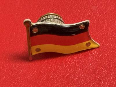 韵星假日军品类拍卖第50期 - 民主德国联邦德国两德合并过渡证章