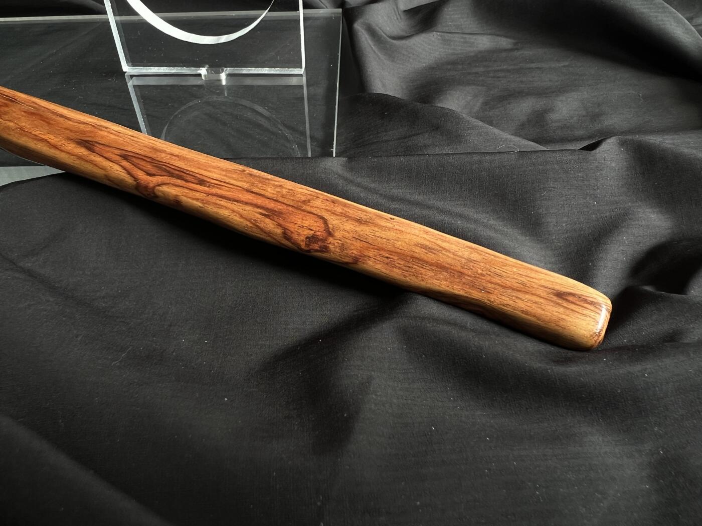 零元拍：NO.9海南黄花梨随形文玩把玩棍，尺寸约：46.5/2/3CM