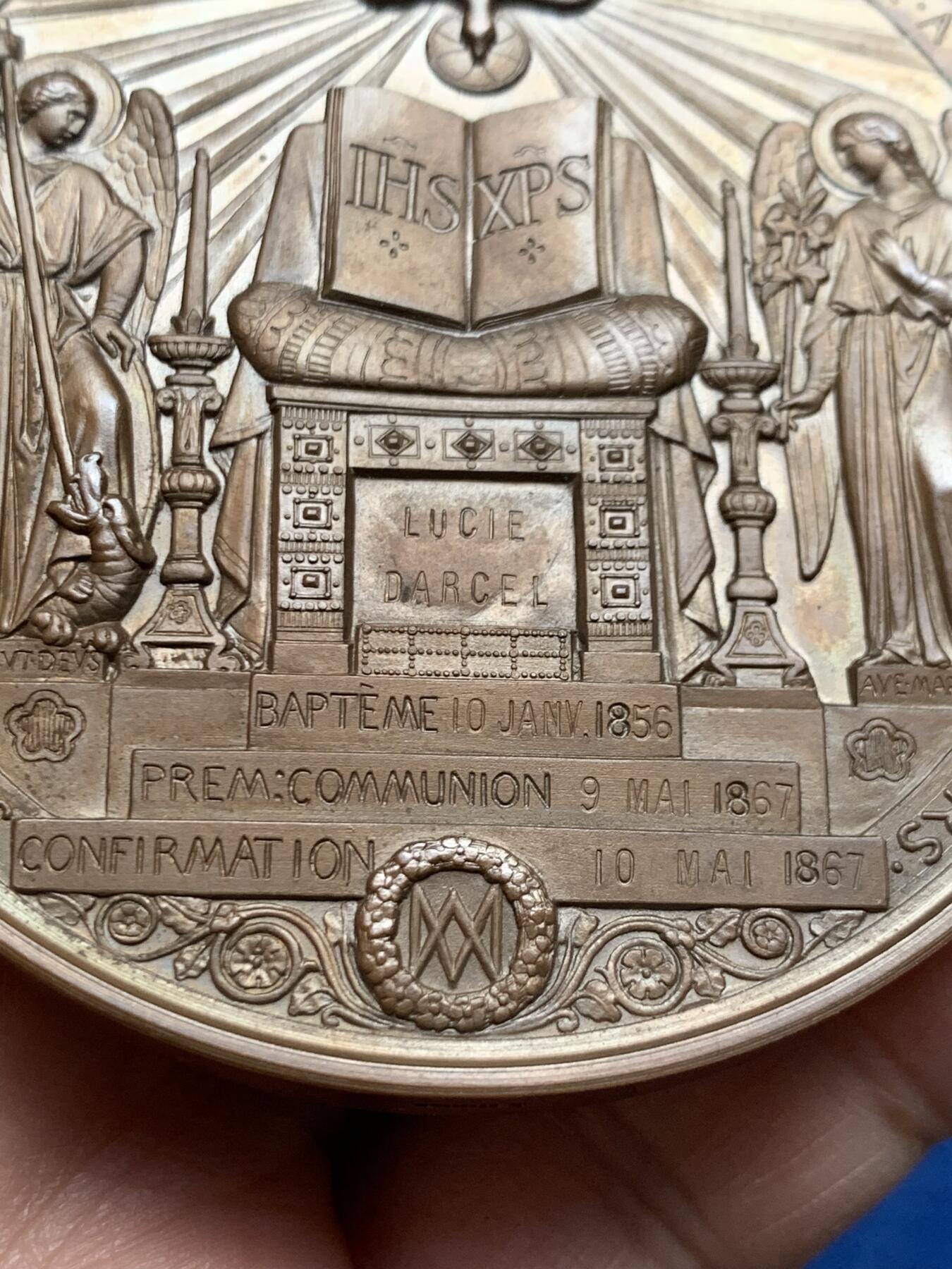 《竞宝斋》第476场 周日，周一 2场连拍 （全场包邮）欢迎送拍 法国圣餐洗礼大铜章 好品 141.8克 68.6mm 蜜蜂铜标 带盒