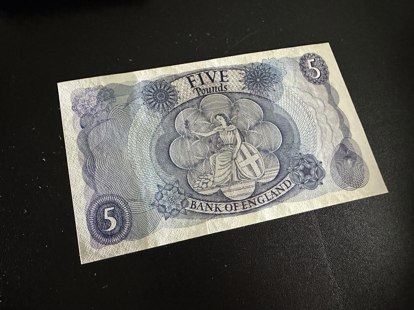 《外钞收藏家》第六百二十二期（精品场）（长期征集拍品、欢迎藏友们联系合作）