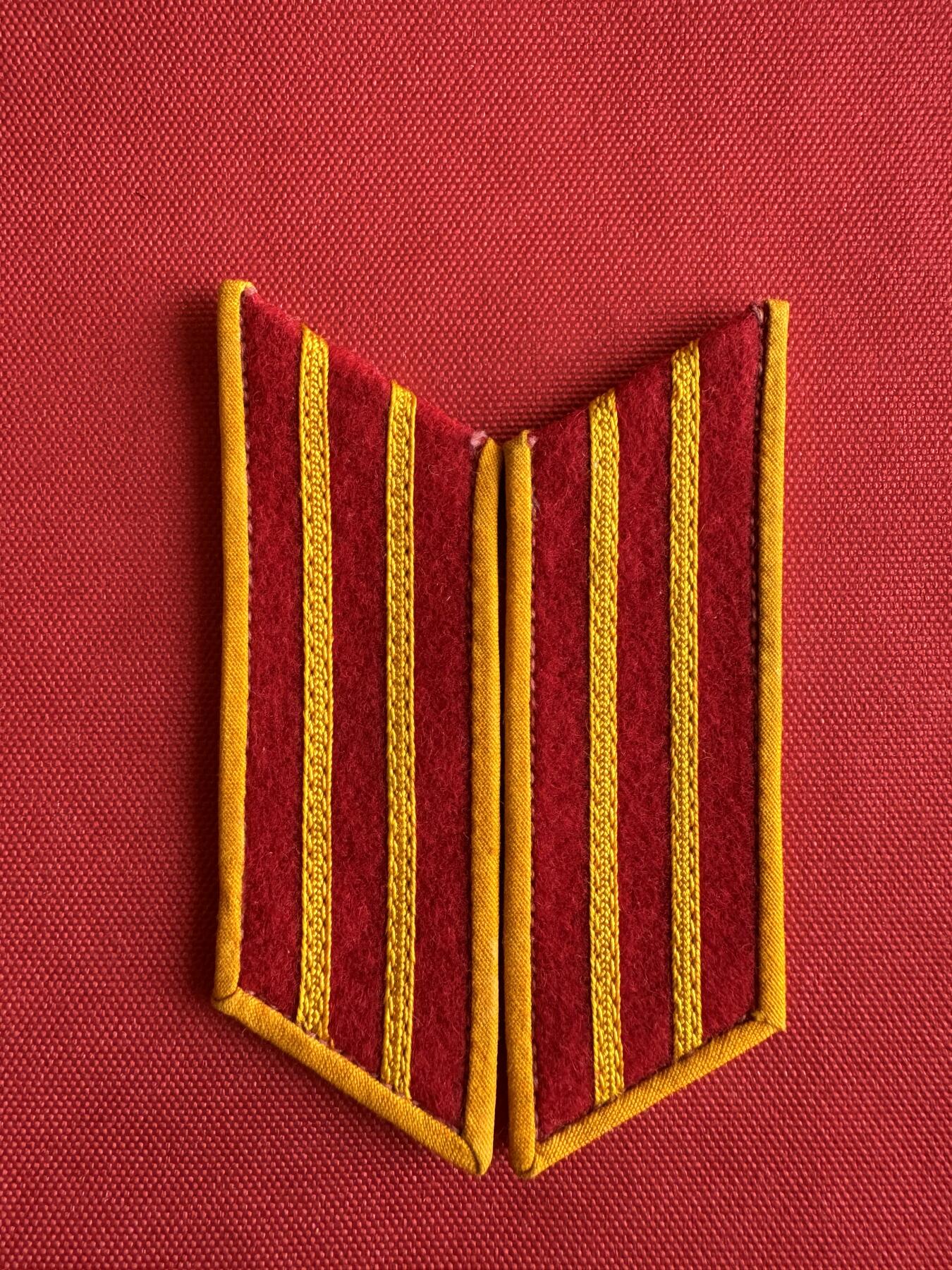 五哥徽章群   31号周二晚上八点4群联拍 全新直板领章