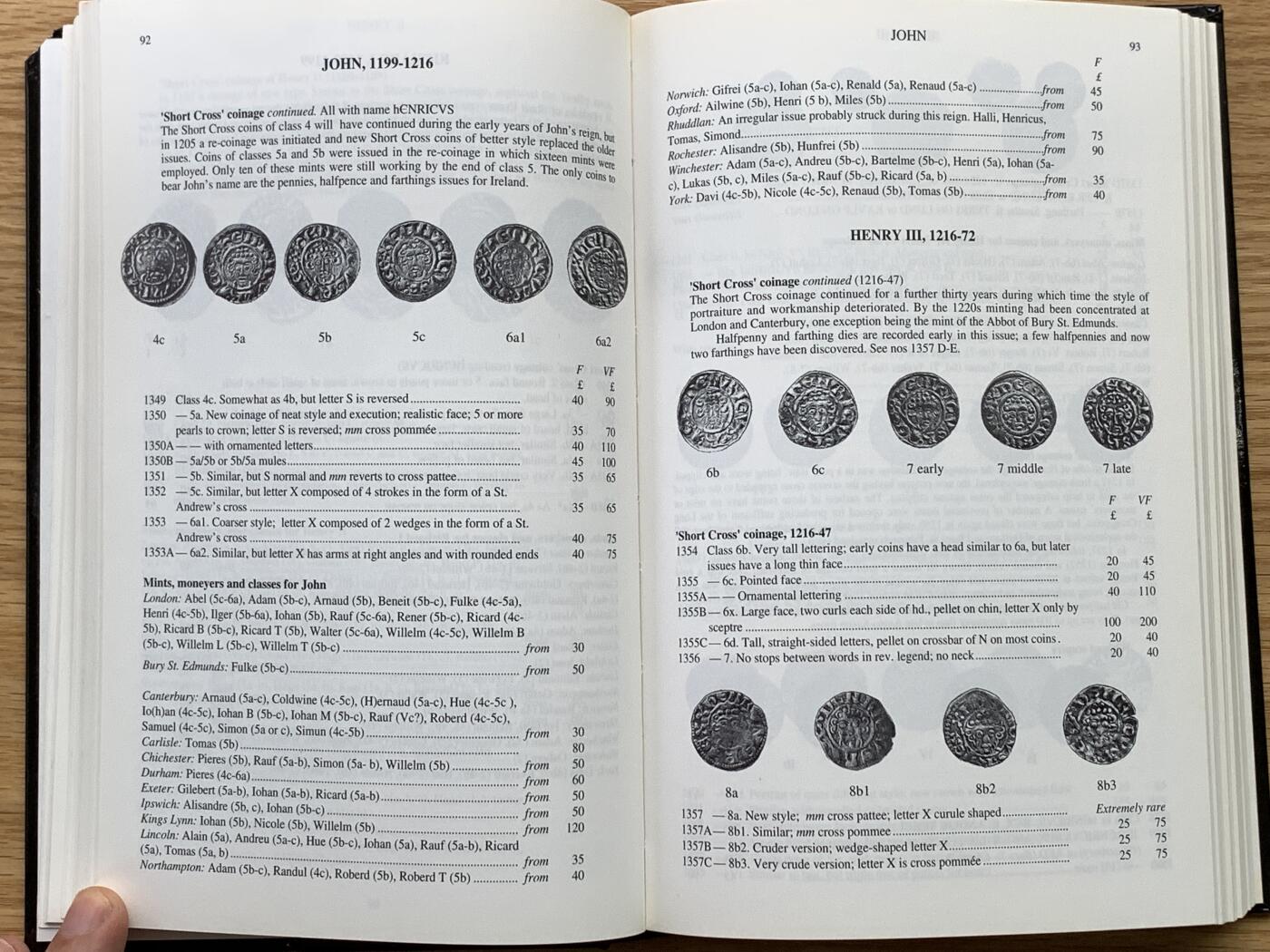 《竞宝斋》第476场 周日，周一 2场连拍 （全场包邮）欢迎送拍 英国硬币标准目录第31版1996年英格兰和联合王国硬币书精装版 细节见图 重0.7公斤
