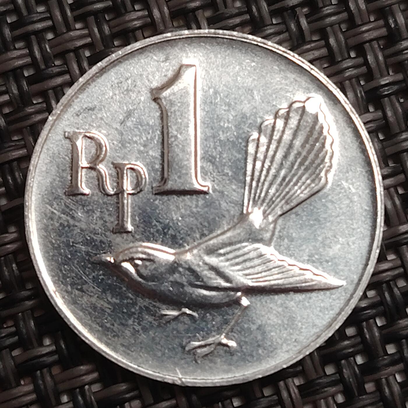 布加迪🐬～世界钱币(上海)🌾第 285 期 /  各国套币和散币