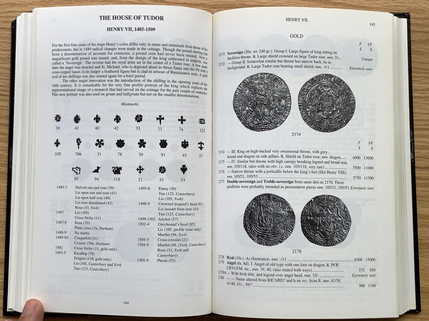 《竞宝斋》第476场 周日，周一 2场连拍 （全场包邮）欢迎送拍 英国硬币标准目录第31版1996年英格兰和联合王国硬币书精装版 细节见图 重0.7公斤