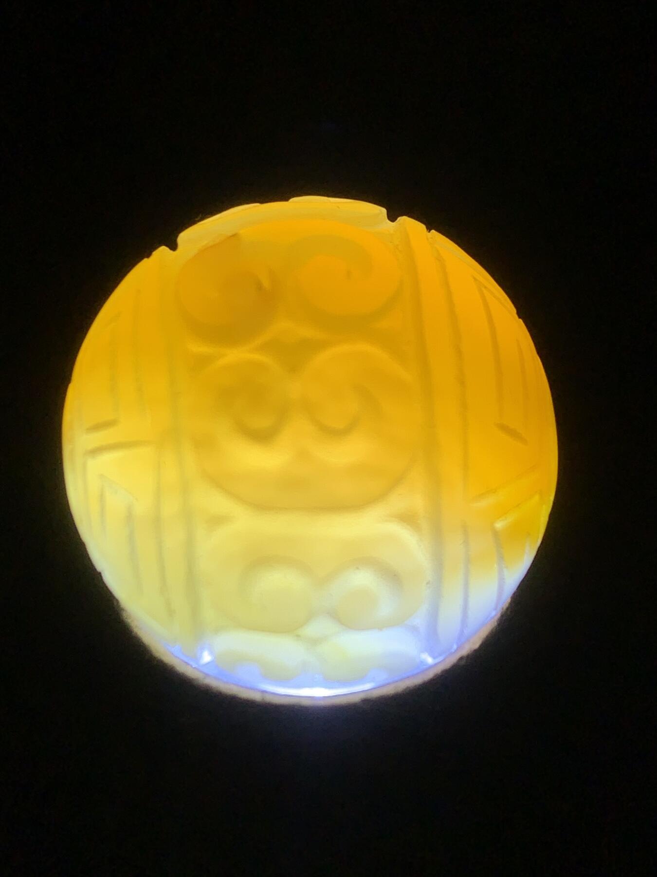 精美高润度冻料飘鸡油黄原皮蒙料战国红玛瑙雕刻回纹2.0珠子一颗，