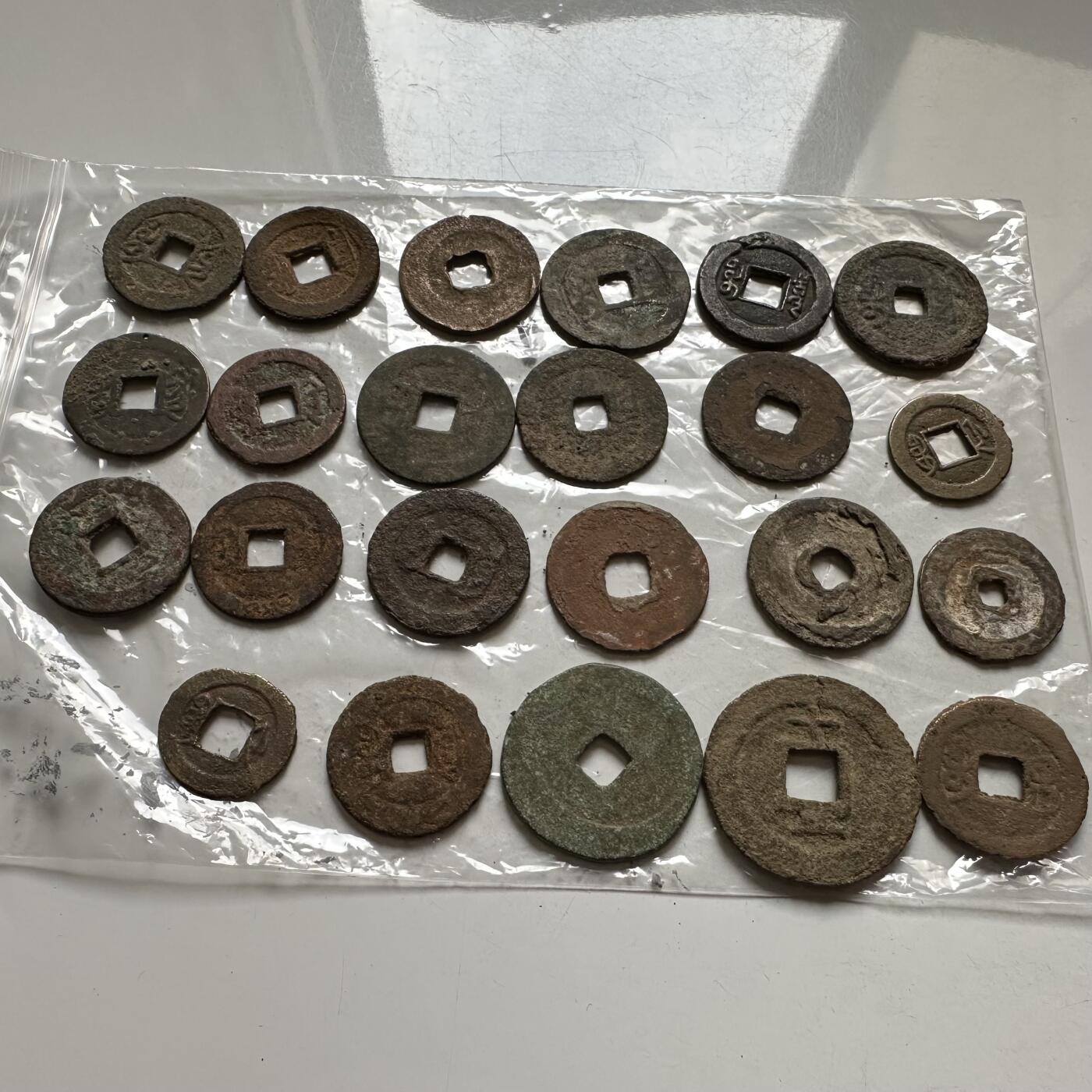 🌹外币初藏🌹🐯2026年第35场   每周二四六晚8️⃣点 接代拍 老铜钱一组23枚