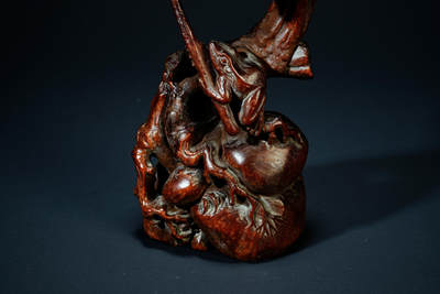 上海都达杂项专场103【全场包邮】  清代老黄杨木精雕《硕果累累》摆件95-6