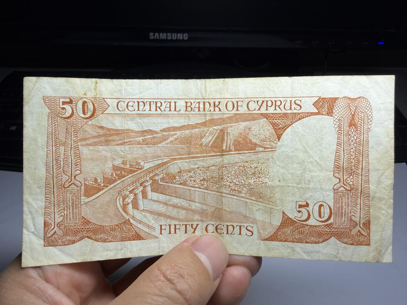 2026年集古藏今外币拍卖第三期-第10场—（总第320拍-纸币专场），本期拍完结算一次，发货时间2-3天，休息几天后继续新的一期拍卖。 1988年塞浦路斯50分