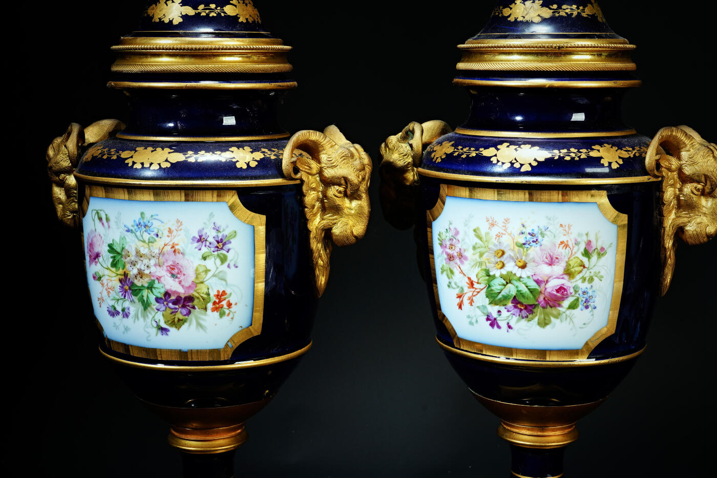 上海都达杂项专场六十七【全场包邮】 清代法国塞弗尔风格铜鎏金瓷瓶 1对