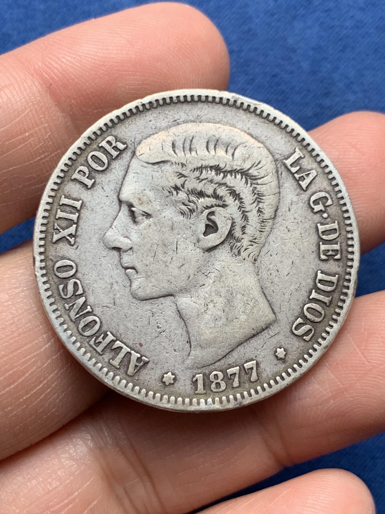 《竞宝斋》第476场 周日，周一 2场连拍 （全场包邮）欢迎送拍 西班牙1877年阿方索十二世青年头5比赛塔双柱银币