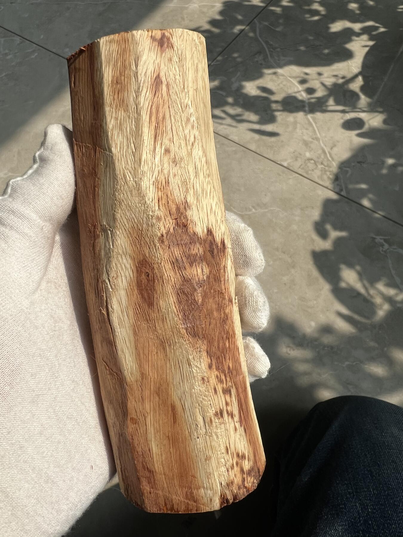 零元拍：  海南黄花梨。尺寸约145/45MM