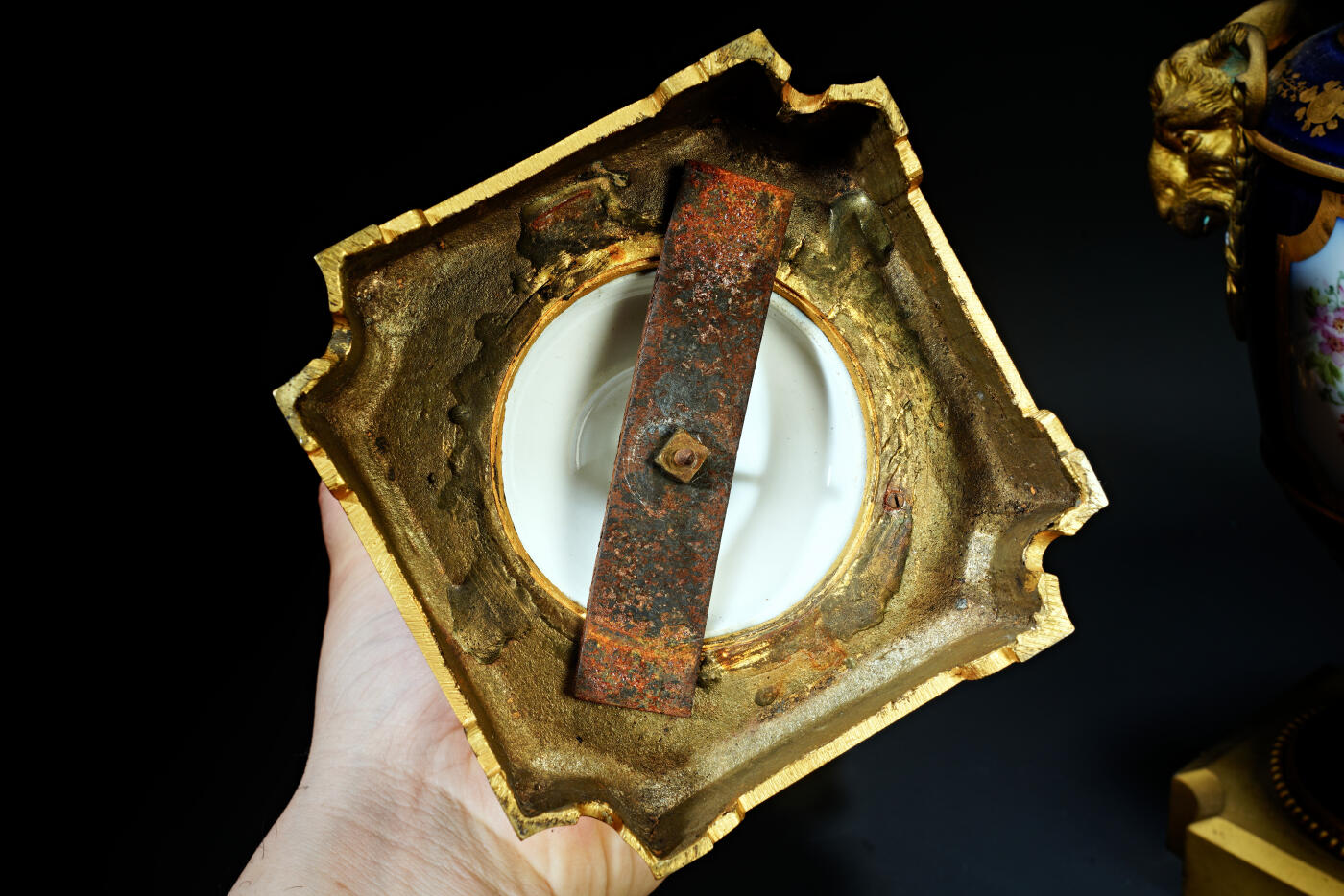 上海都达杂项专场六十七【全场包邮】 清代法国塞弗尔风格铜鎏金瓷瓶 1对