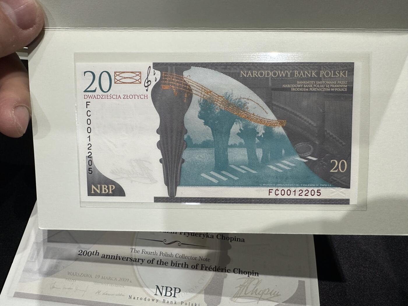 《外钞收藏家》第六百二十二期（精品场）（长期征集拍品、欢迎藏友们联系合作）