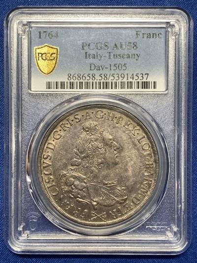 《竞宝斋》第476场 周日，周一 2场连拍 （全场包邮）欢迎送拍 - PCGS AU58 意大利托斯卡纳大公国1764年francescone大银币，正面为神圣罗马帝国皇帝弗朗西斯（著名神罗女皇玛丽亚·特蕾莎的丈夫），背面为带有光环的神罗双头鹰，中间核心盾徽是奥地利哈布斯堡家族家徽和代表美第奇家族的六颗药丸盾徽。弗朗西斯也是美第奇家族绝嗣后托斯卡纳的第一个统治者。比奥地利本土的少见很多，冠军分，黄金包浆。另一枚年份更常见的61在今年拍了13000人民币。