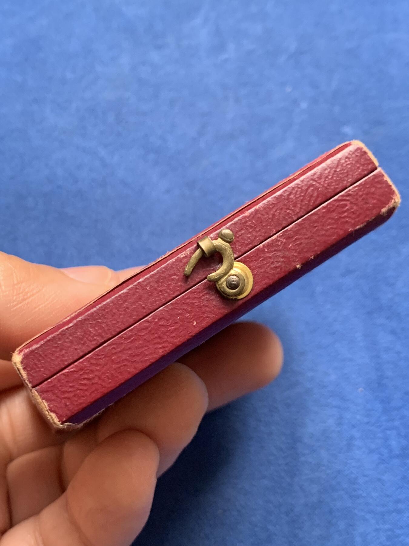 《竞宝斋》第476场 周日，周一 2场连拍 （全场包邮）欢迎送拍 法兰西玛丽安娜女神铜章 正面头像 38.7克 40.8mm 三角铜标 带原盒