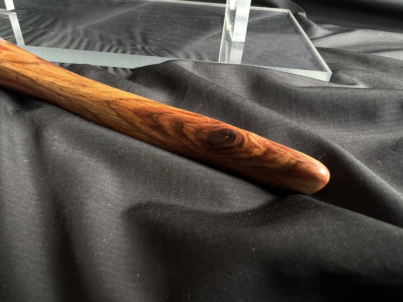 零元拍：NO.10海南黄花梨随形文玩把玩棍，尺寸约：37.5/2/4.5CM