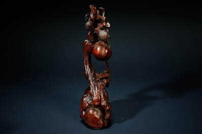 上海都达杂项专场六十七【全场包邮】 - 清代老黄杨木精雕《硕果累累》摆件95-6