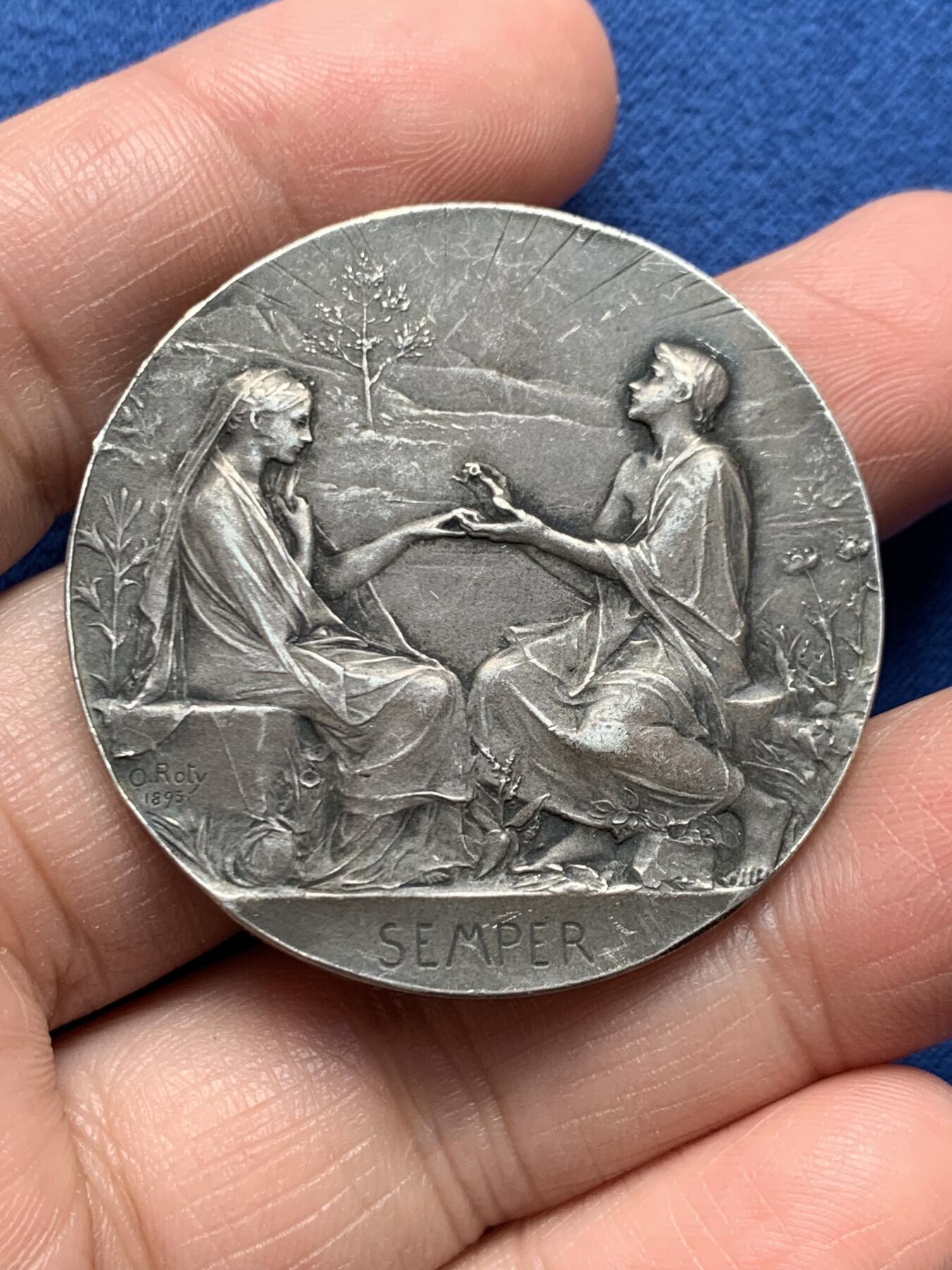 《竞宝斋》第476场 周日，周一 2场连拍 （全场包邮）欢迎送拍 名家罗蒂作 法国婚礼银章 31.7克 41mm 丰饶角银标