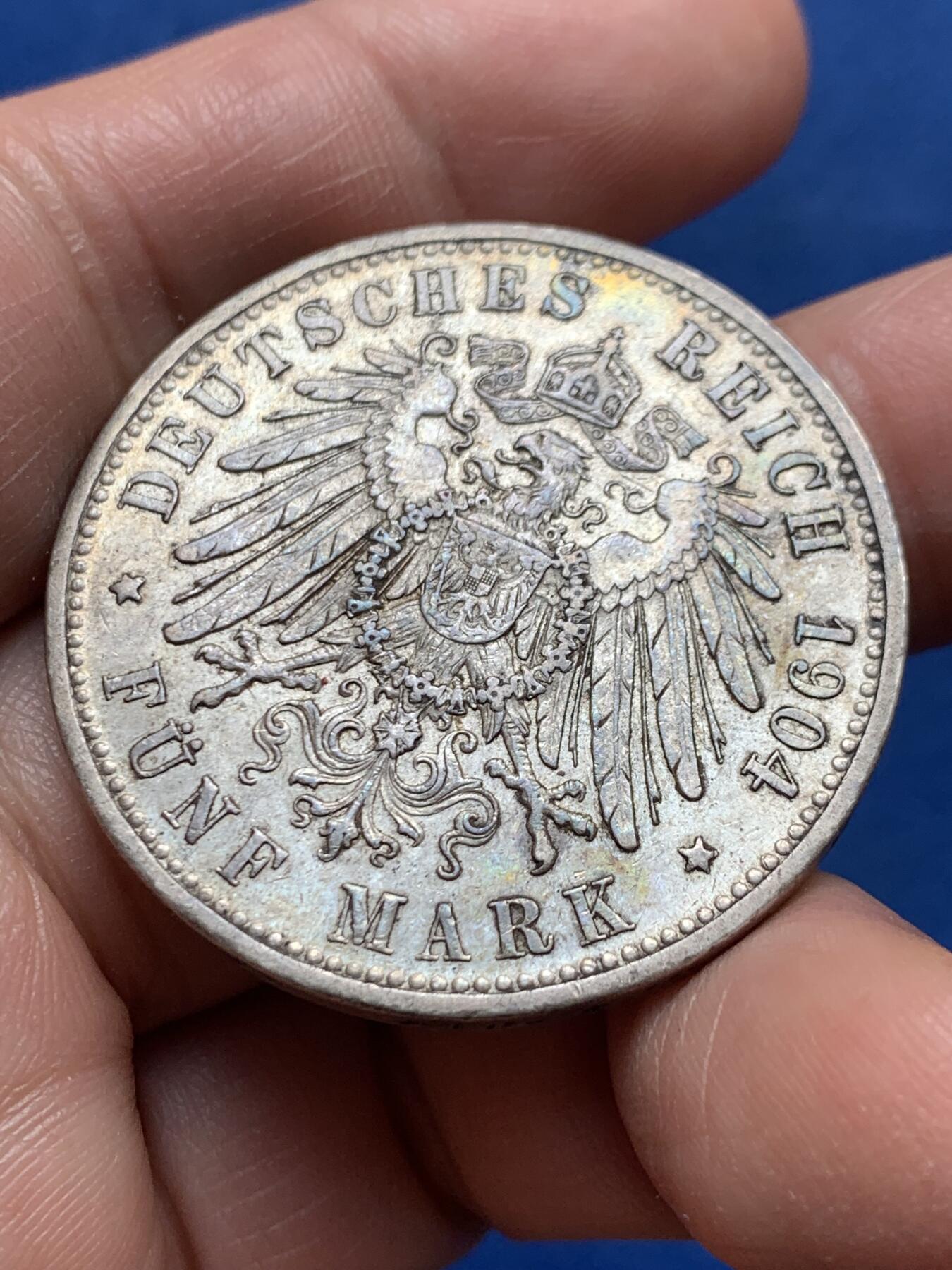 《竞宝斋》第476场 周日，周一 2场连拍 （全场包邮）欢迎送拍 德国1904年奥托5马克银币 流通好品背面转光明显