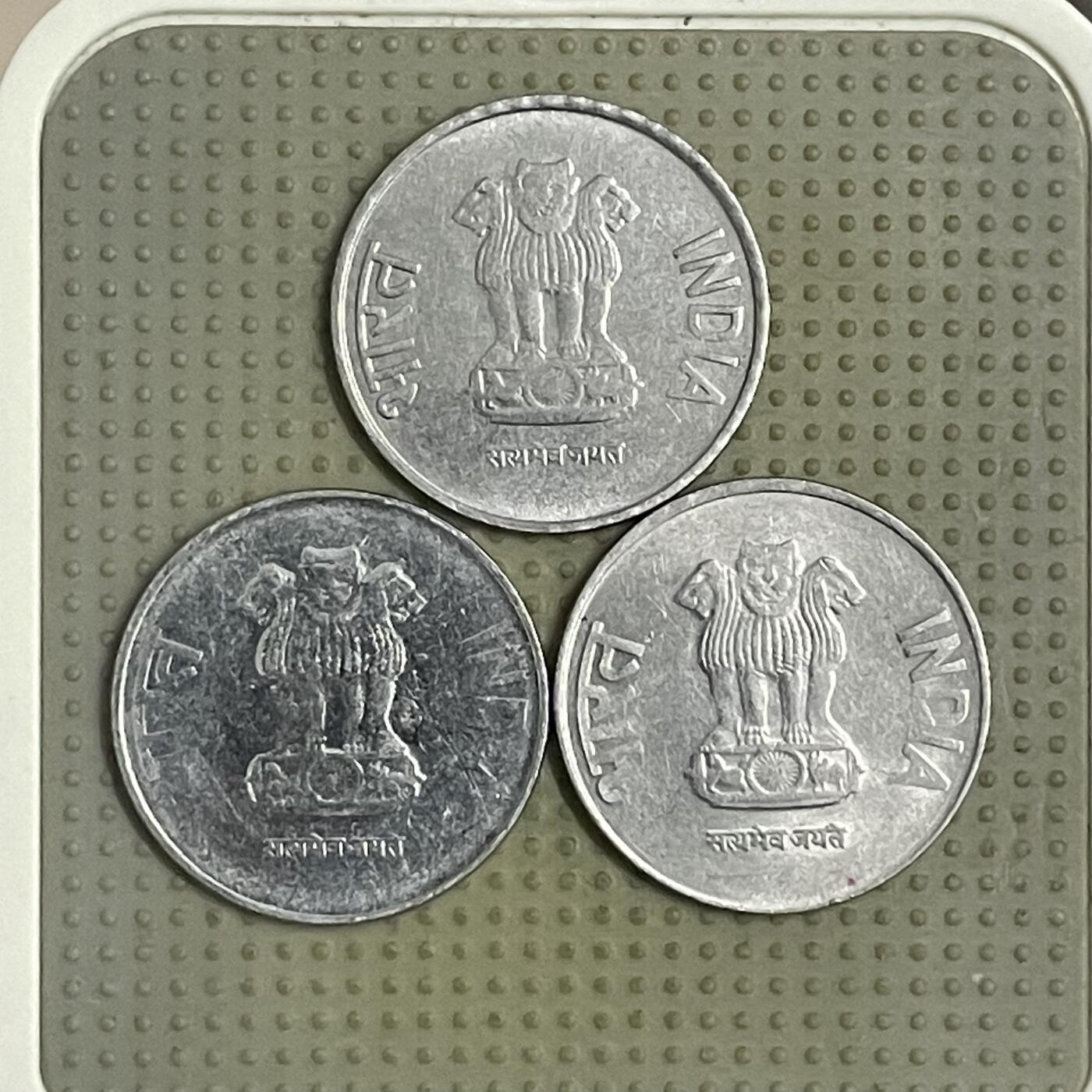 2026年第40场各国散币拍卖（总第190场） 印度2卢比3枚