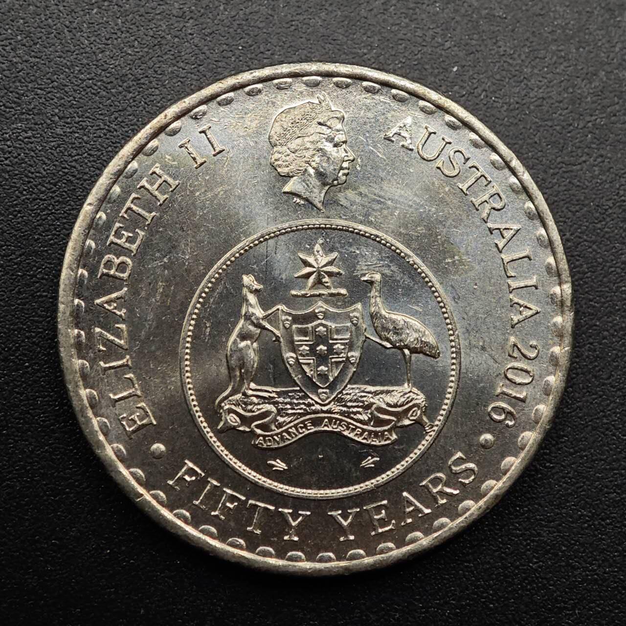 【淘币小摊】实时拍第八百八十六拍   散币场    每周一统一发货 澳大利亚2016年货币50周年20分纪念币