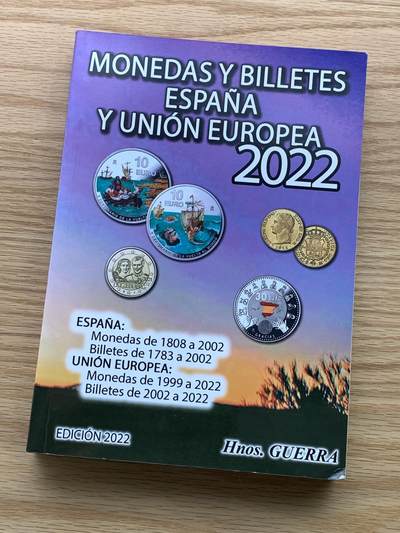 《竞宝斋》第476场 周日，周一 2场连拍 （全场包邮）欢迎送拍 - 西班牙 2022年 钱币目录 包含属地，本土，现代币，纸币。将近500页的厚度。值得拥有 后面广告页去除，重1公斤。