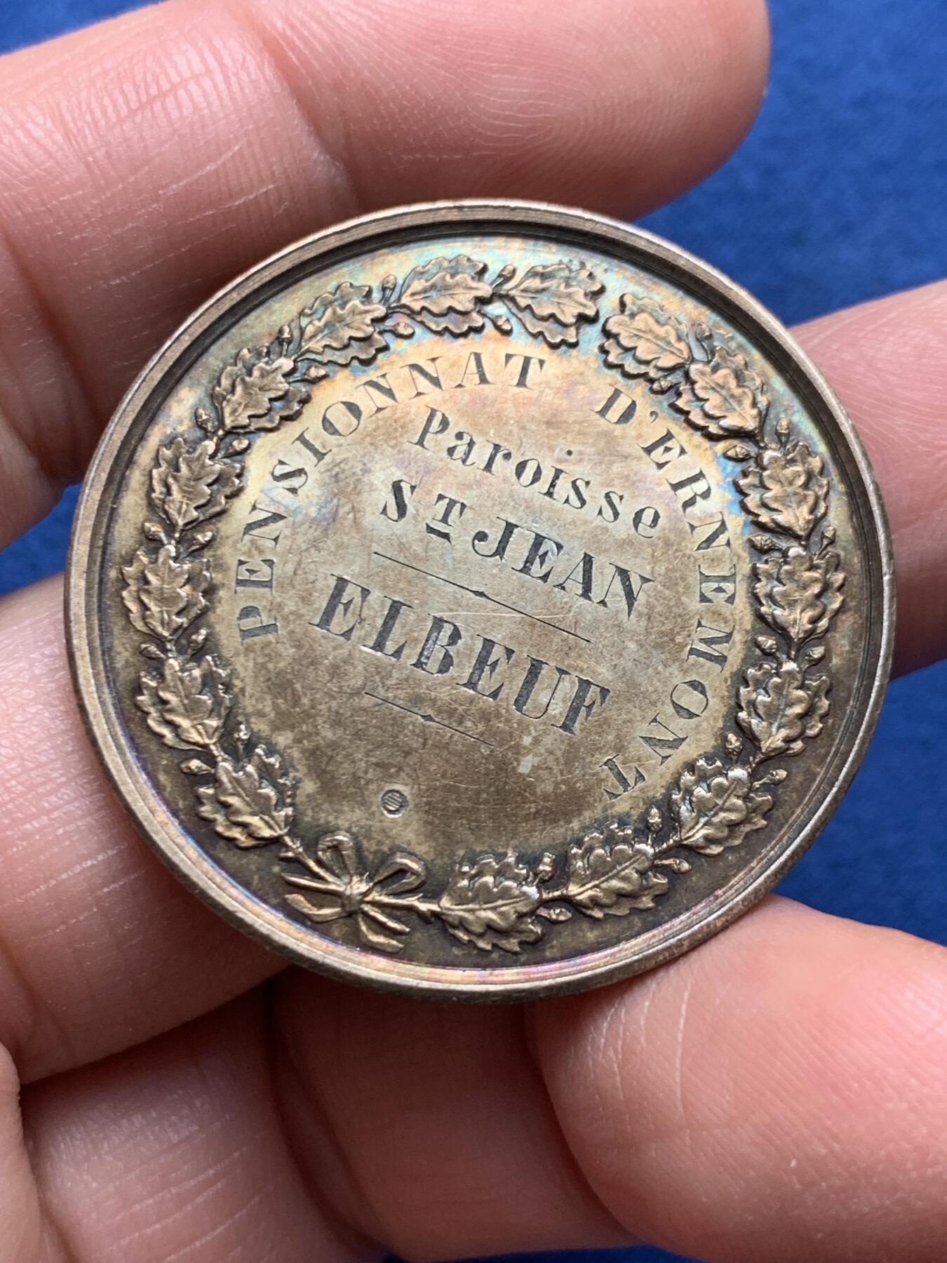 《竞宝斋》第476场 周日，周一 2场连拍 （全场包邮）欢迎送拍 法国德内蒙寄宿学校纪念银章 20.4克 36.5mm 丰饶角银标