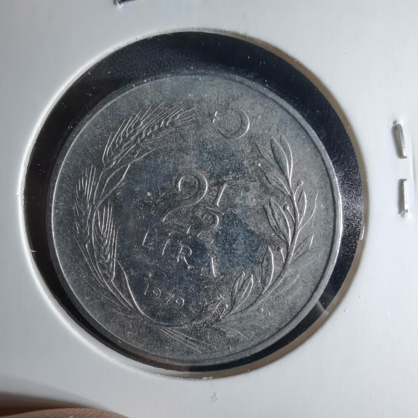 沼泽如烟--第1039场 土耳其1979年2.5里拉