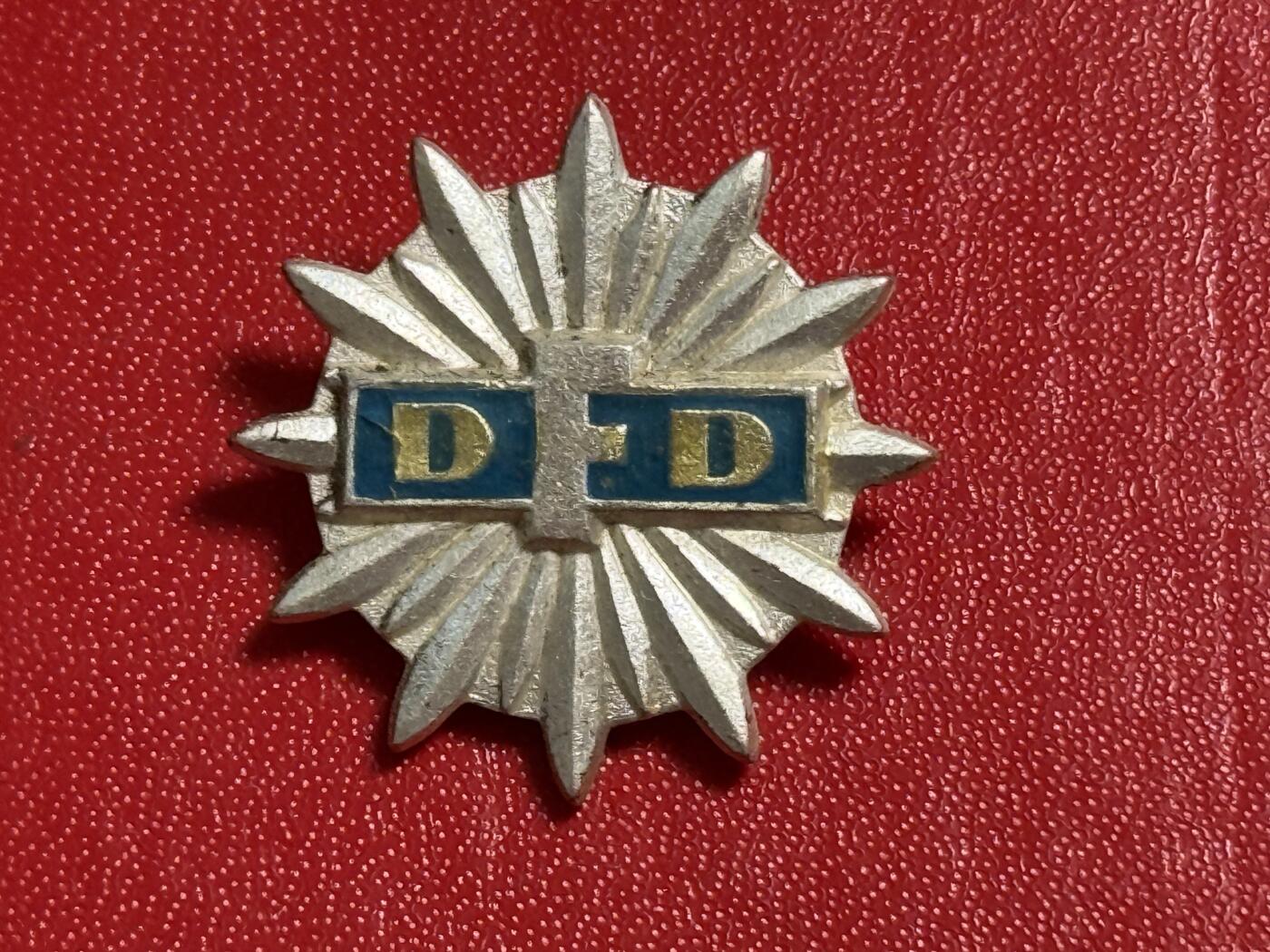 韵星假日军品类拍卖第50期