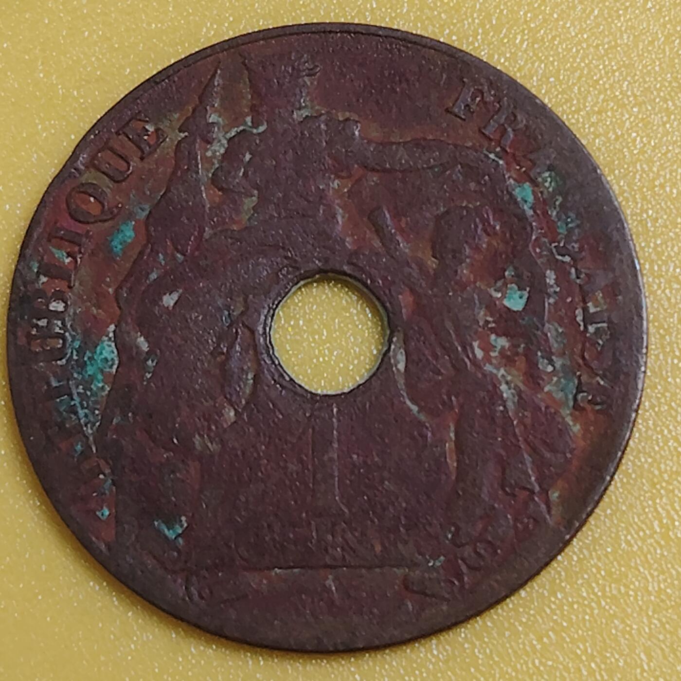 布加迪🐬～世界钱币(上海)🌾第 284 期 /  各国套币和散币 印支 1926年 1分