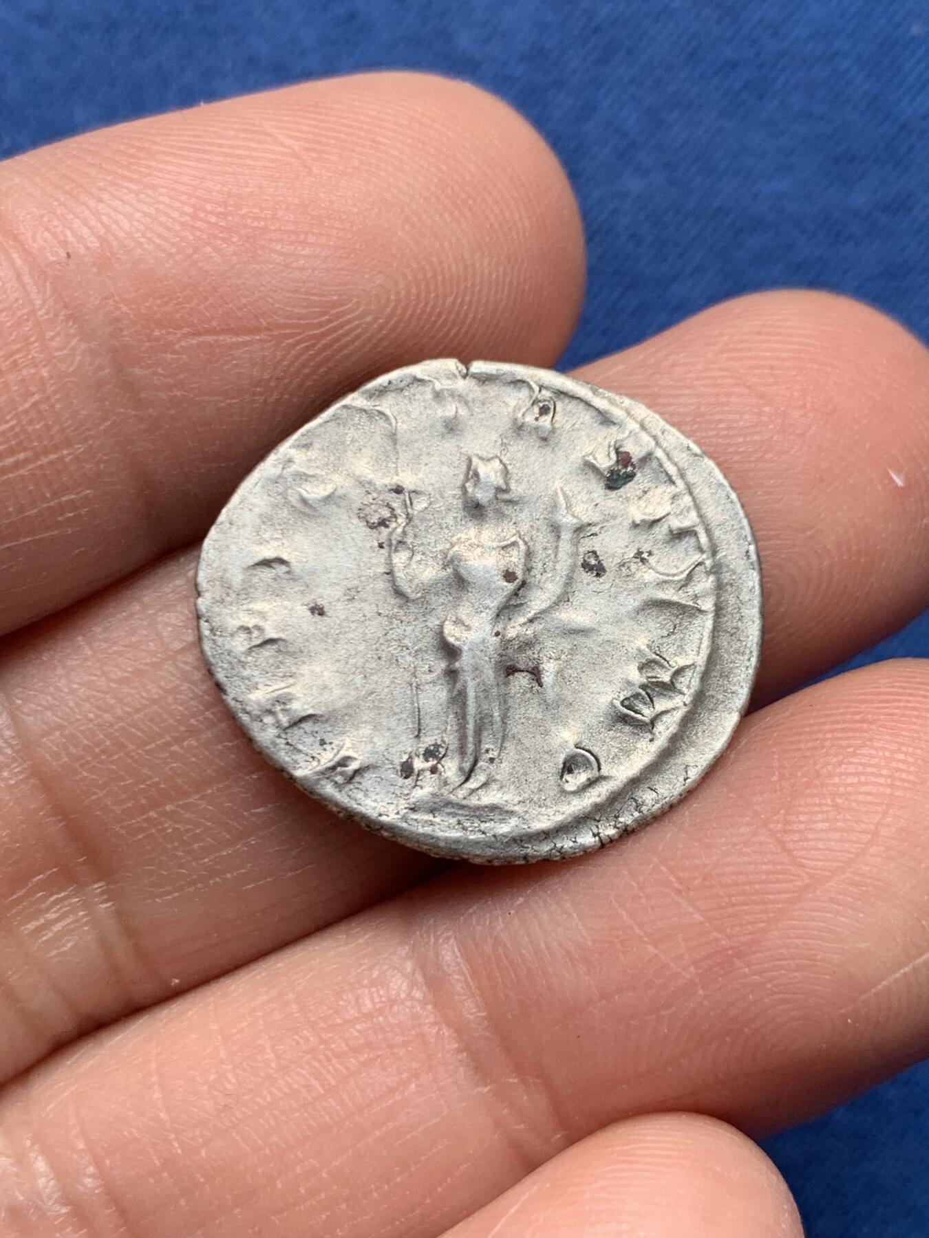 《竞宝斋》第476场 周日，周一 2场连拍 （全场包邮）欢迎送拍