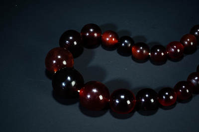 上海都达杂项专场103【全场包邮】  清代欧洲回流天然老琥珀圆珠项链95-10